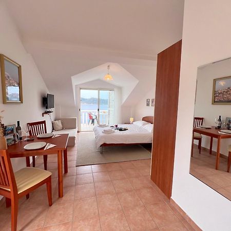 Terrace Studios With Panoramic Seaview Uble Ngoại thất bức ảnh